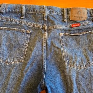 Men's Wrangler Blue Jeans
